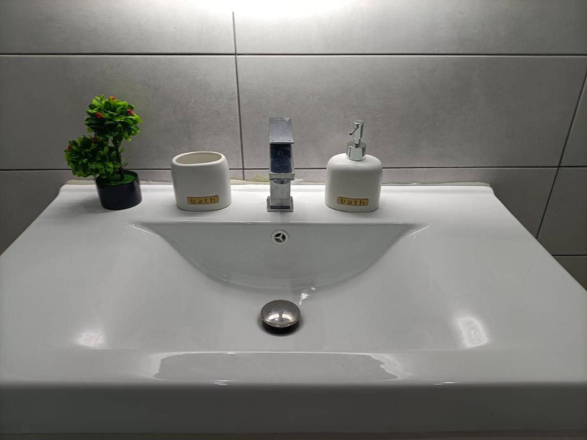 Travelers Tranquil & Chillout Apt Apartment Atena Exterior foto