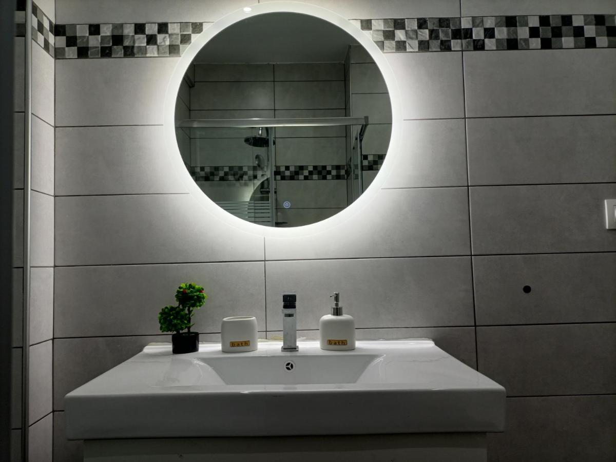 Travelers Tranquil & Chillout Apt Apartment Atena Exterior foto